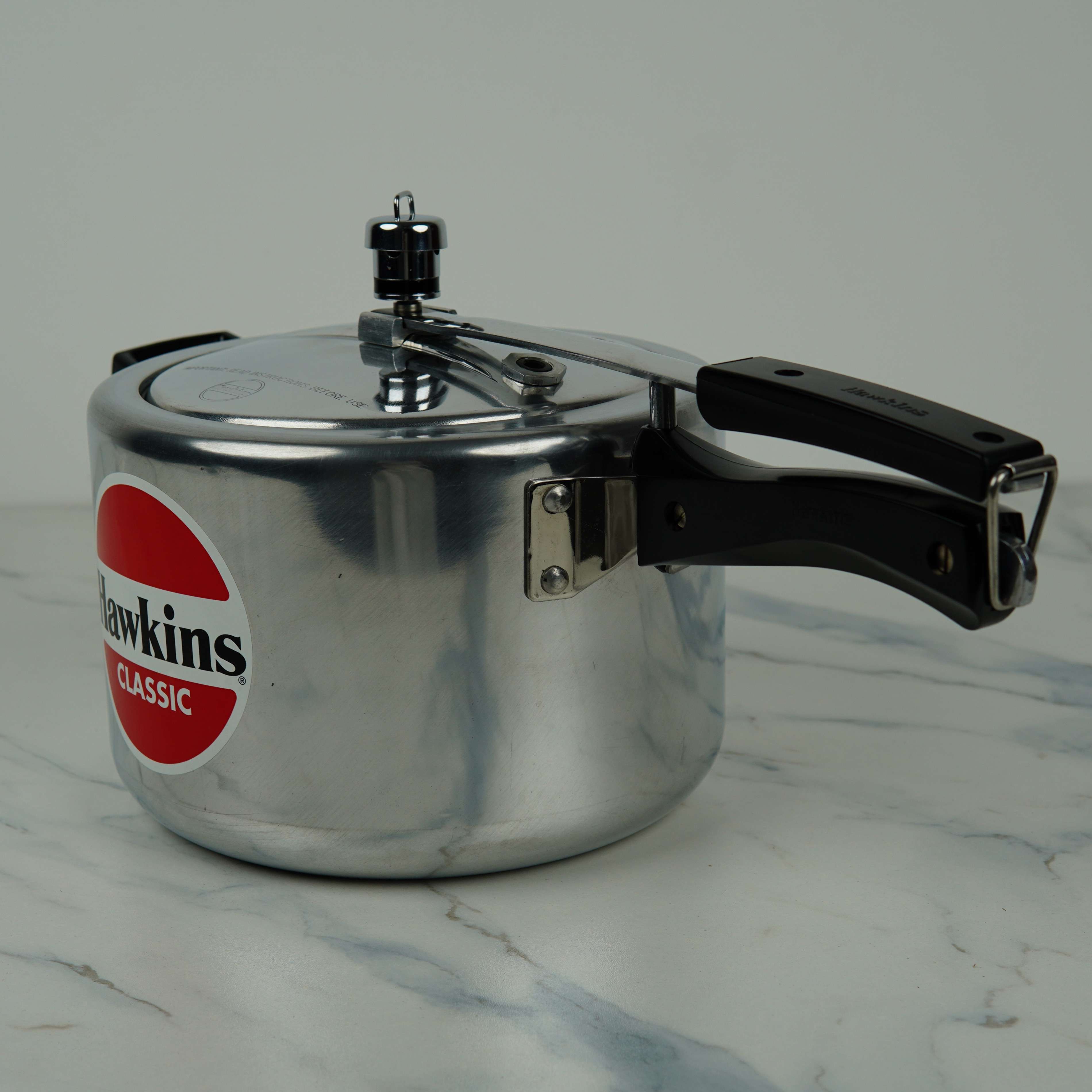 Hawkins Classic Pressure Cooker 1.5L