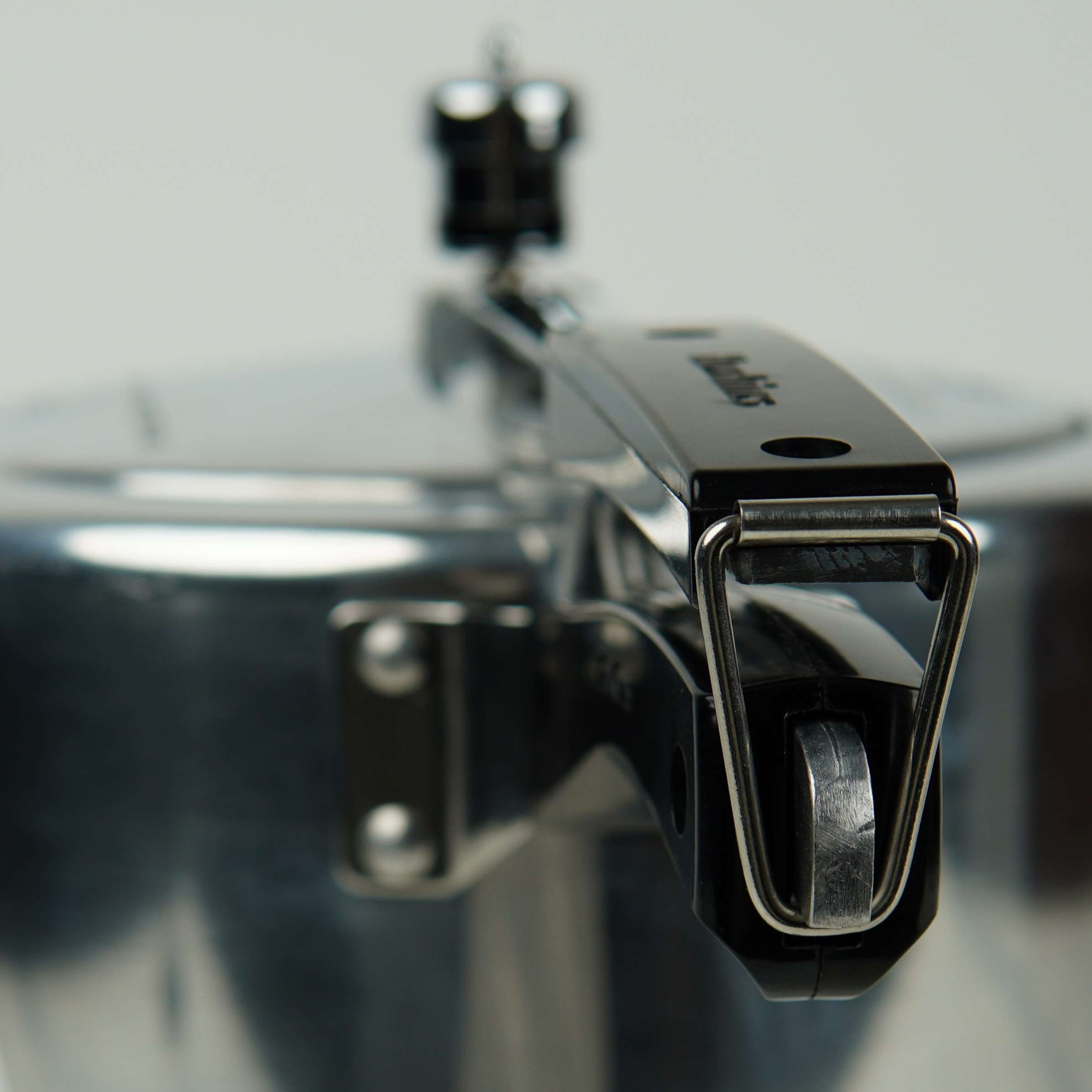 Hawkins Classic Pressure Cooker – 8L