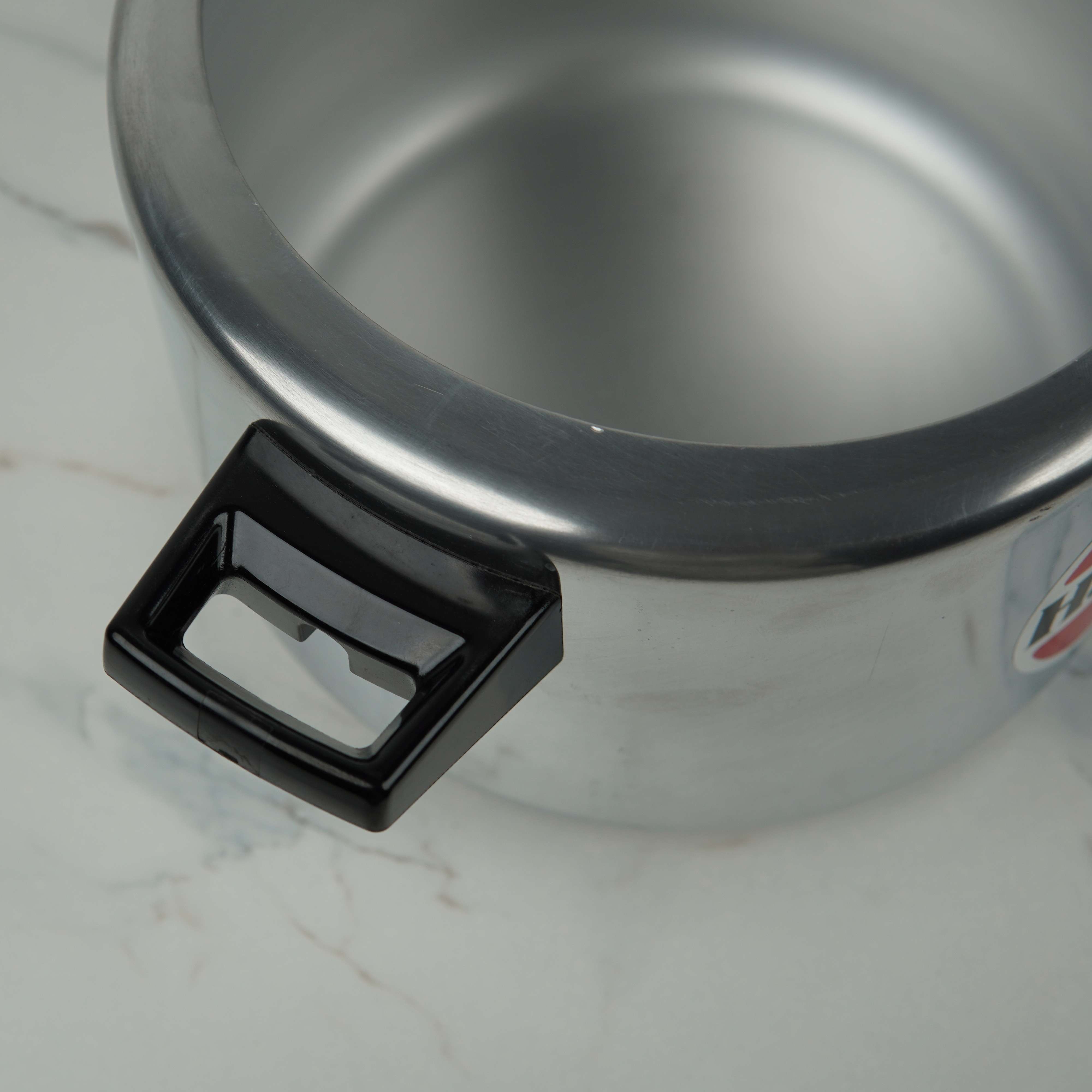 Hawkins Classic Pressure Cooker – 5L