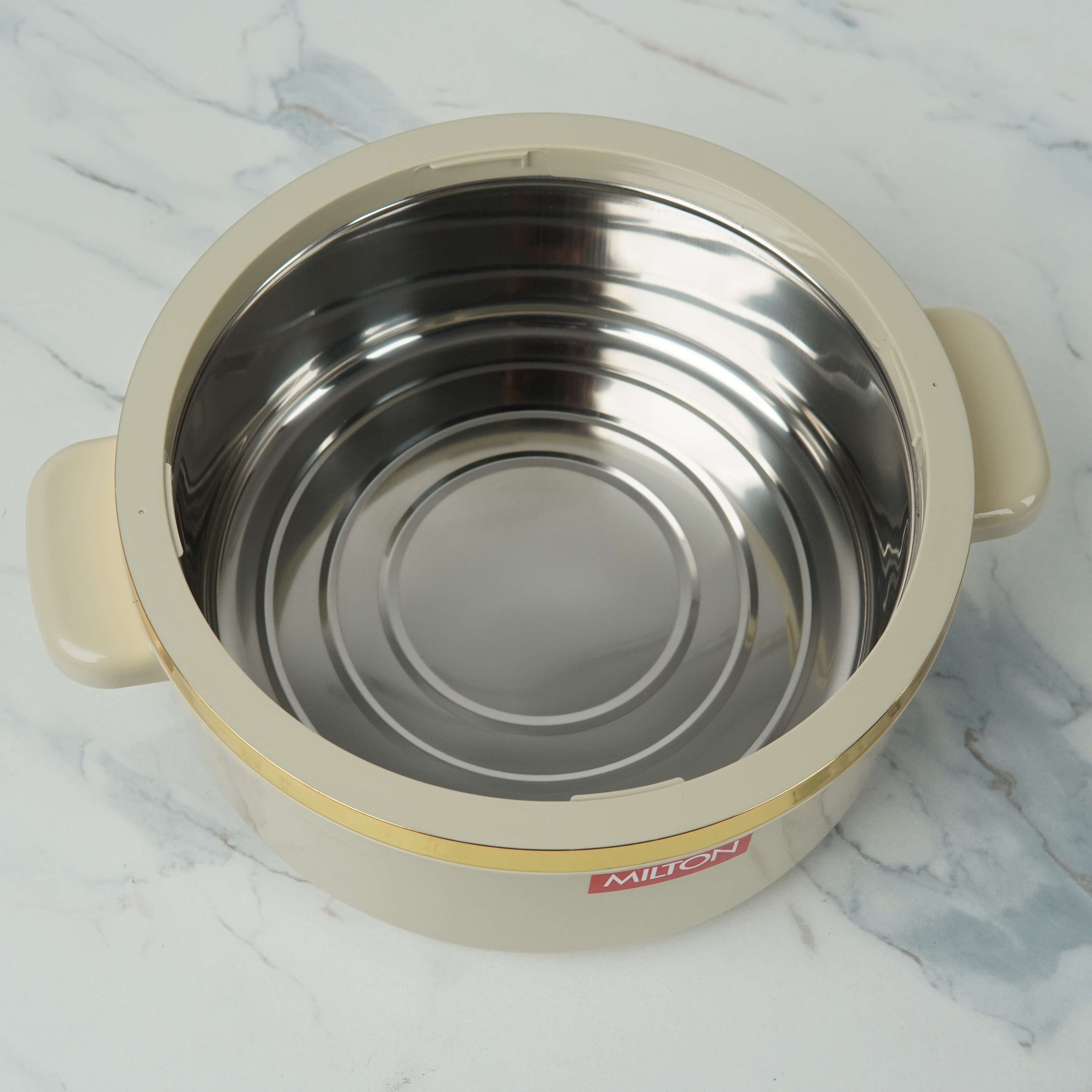 MILTON CURVE 2500 Thermoware Insulated Casserole - 2.5L with Golden Accent Band (Mint Green) - 50 Years Collection