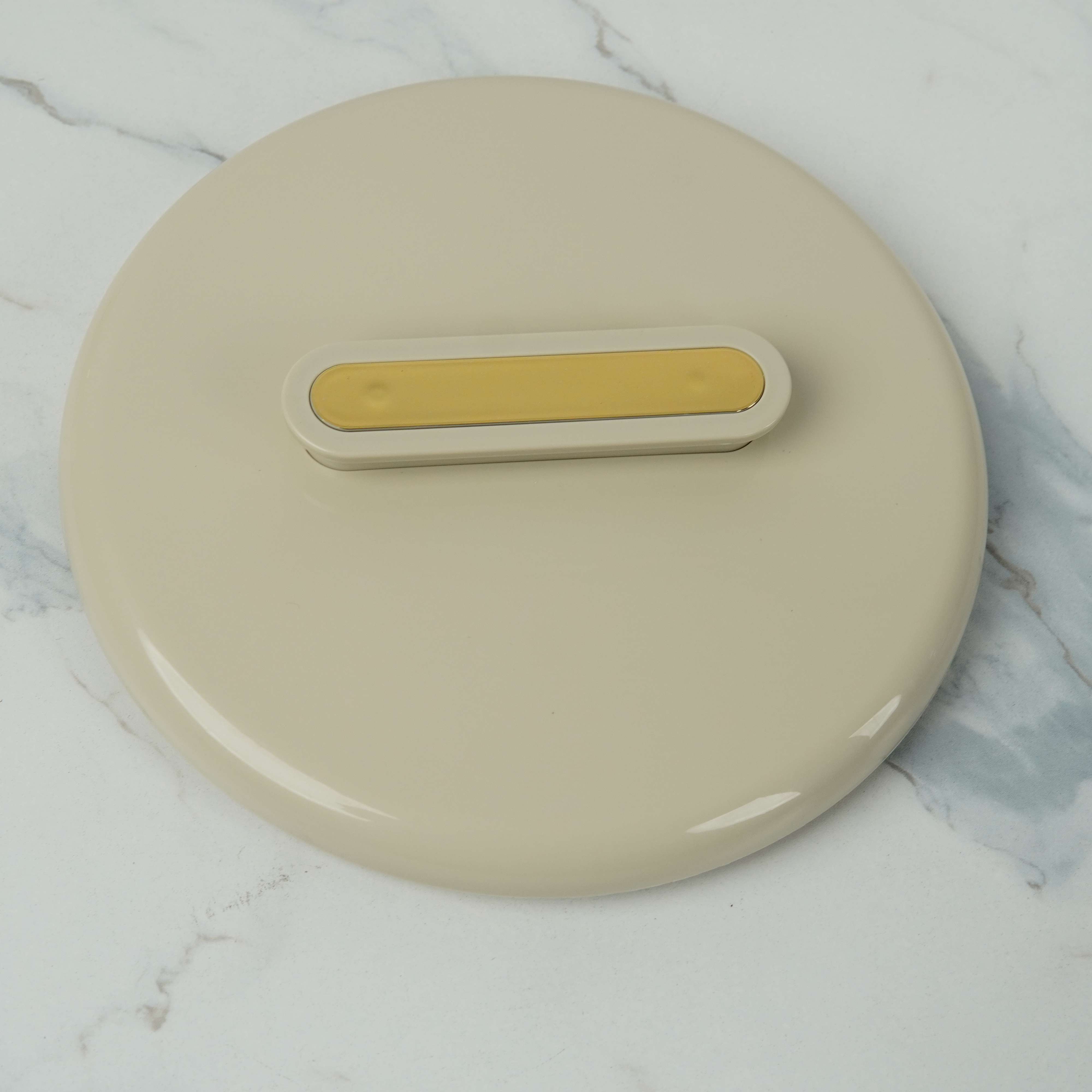 MILTON CURVE 2500 Thermoware Insulated Casserole - 2.5L with Golden Accent Band (Mint Green) - 50 Years Collection