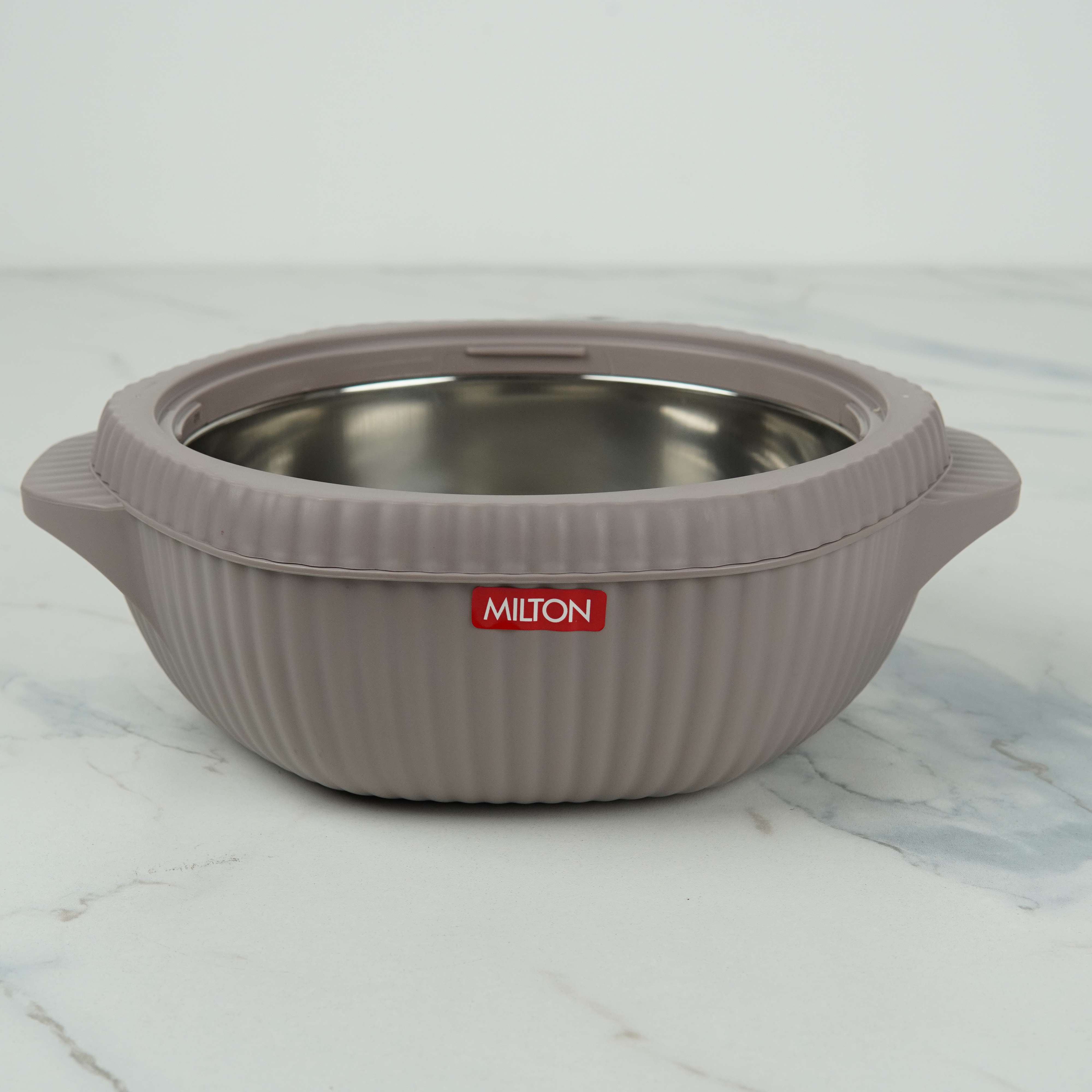 MILTON Oyster 1500 Designer Insulated Casserole - 1.5L Hot Pot with Wooden Handle (Mint Green)
