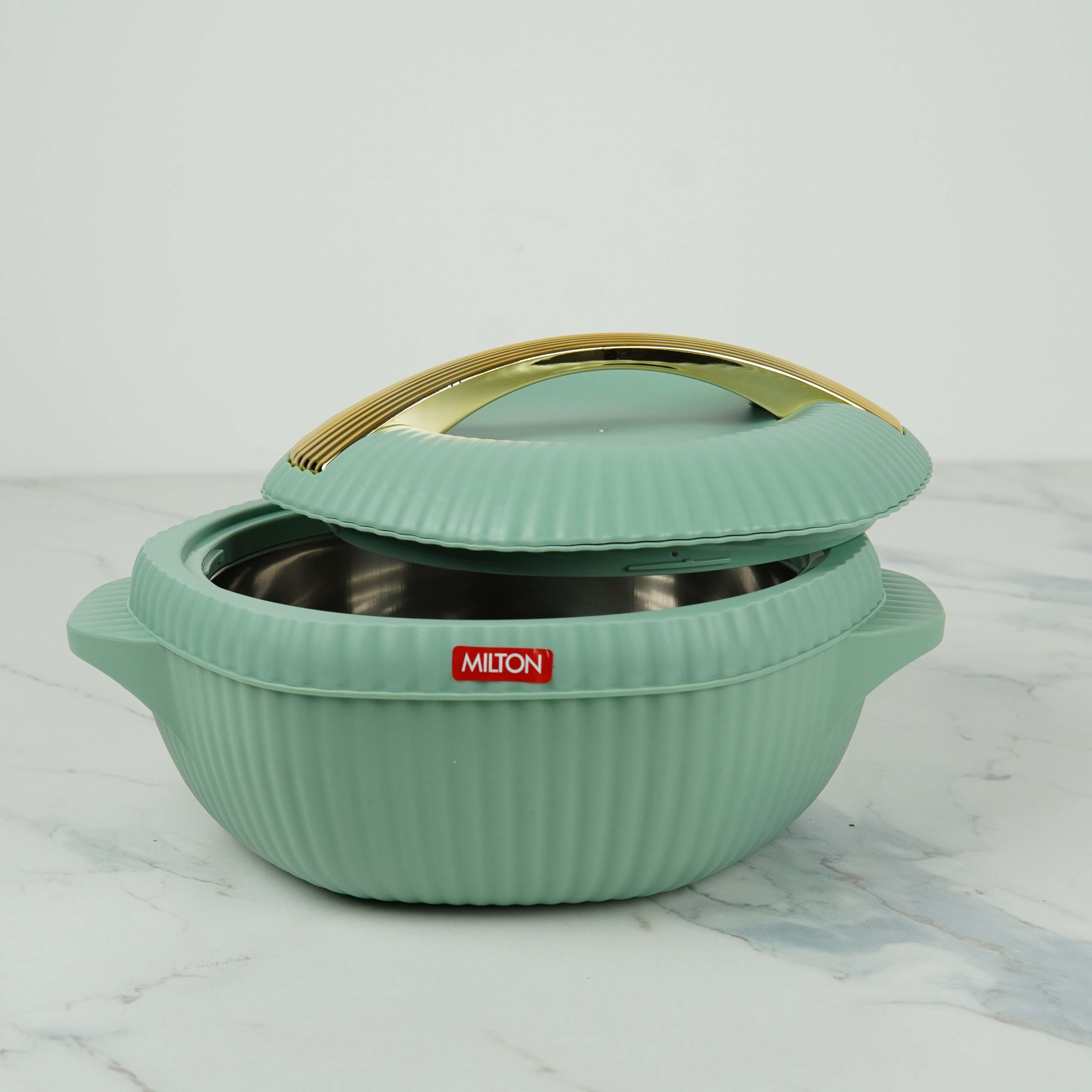 MILTON Oyster 2500 Designer Insulated Casserole - 2.5L Hot Pot with Wooden Handle (Mint Green) - 50 Years Special Edition