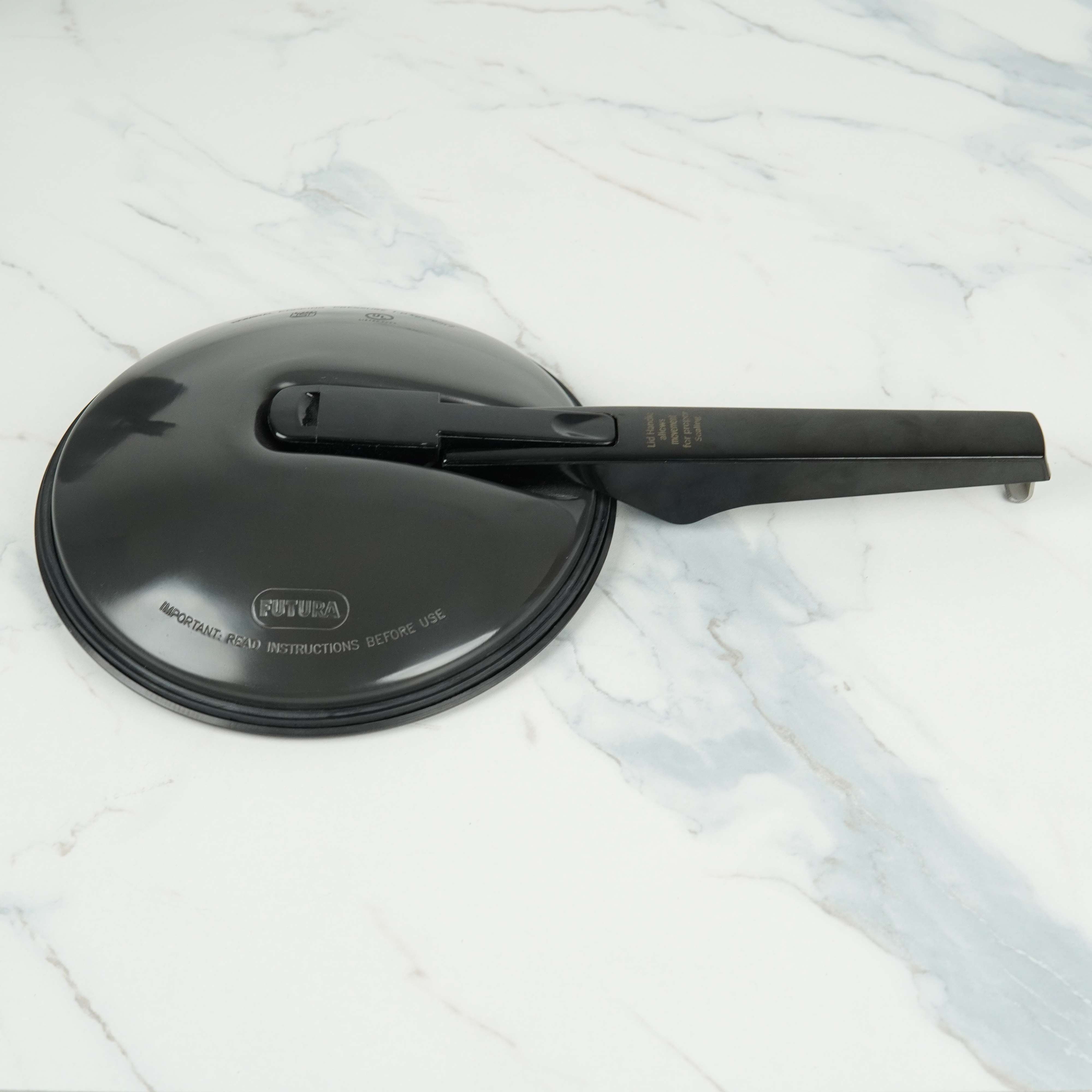 Hawkins Futura Premium Hard Anodized Pressure Cooker 9L