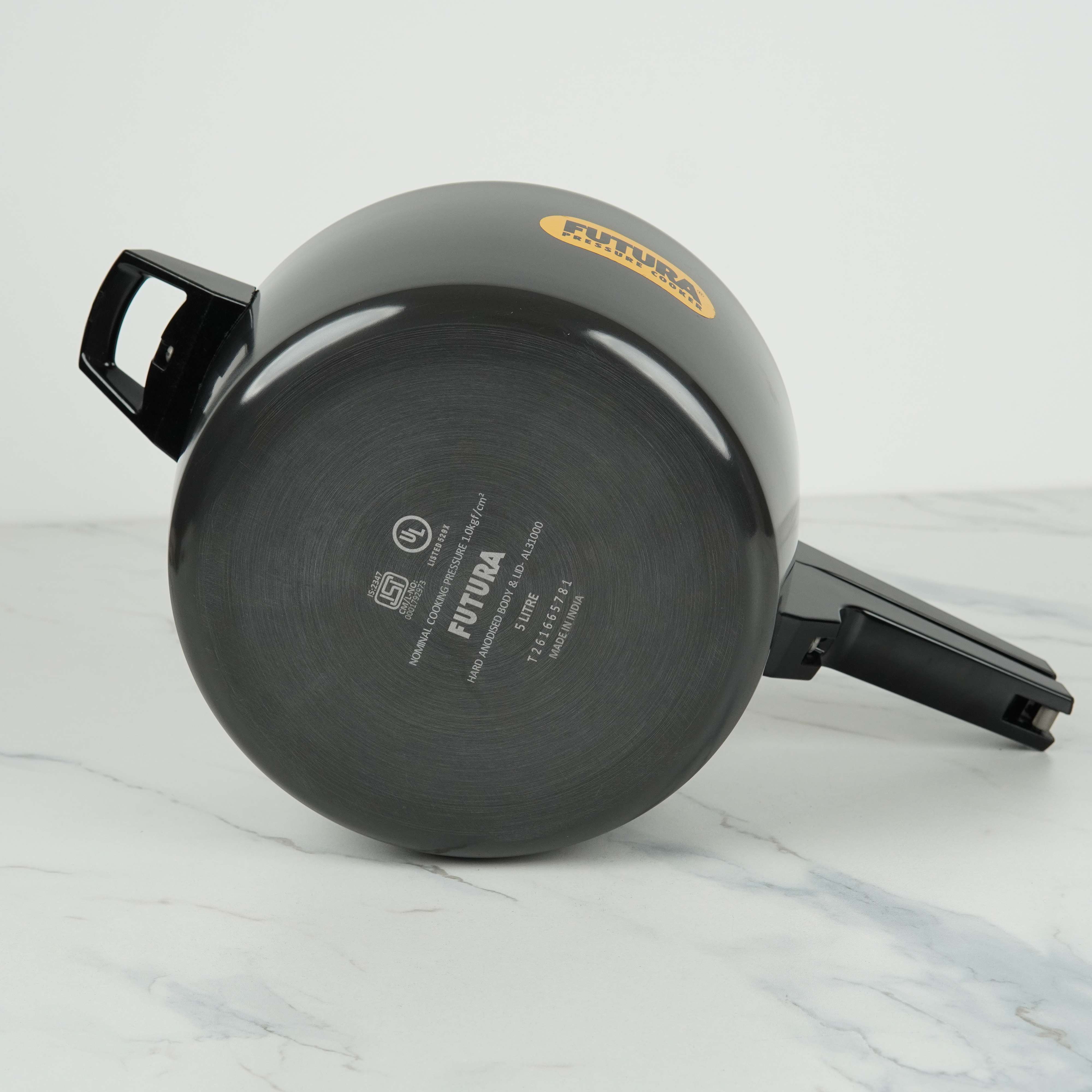 Hawkins Futura Premium Hard Anodized Pressure Cooker 5L