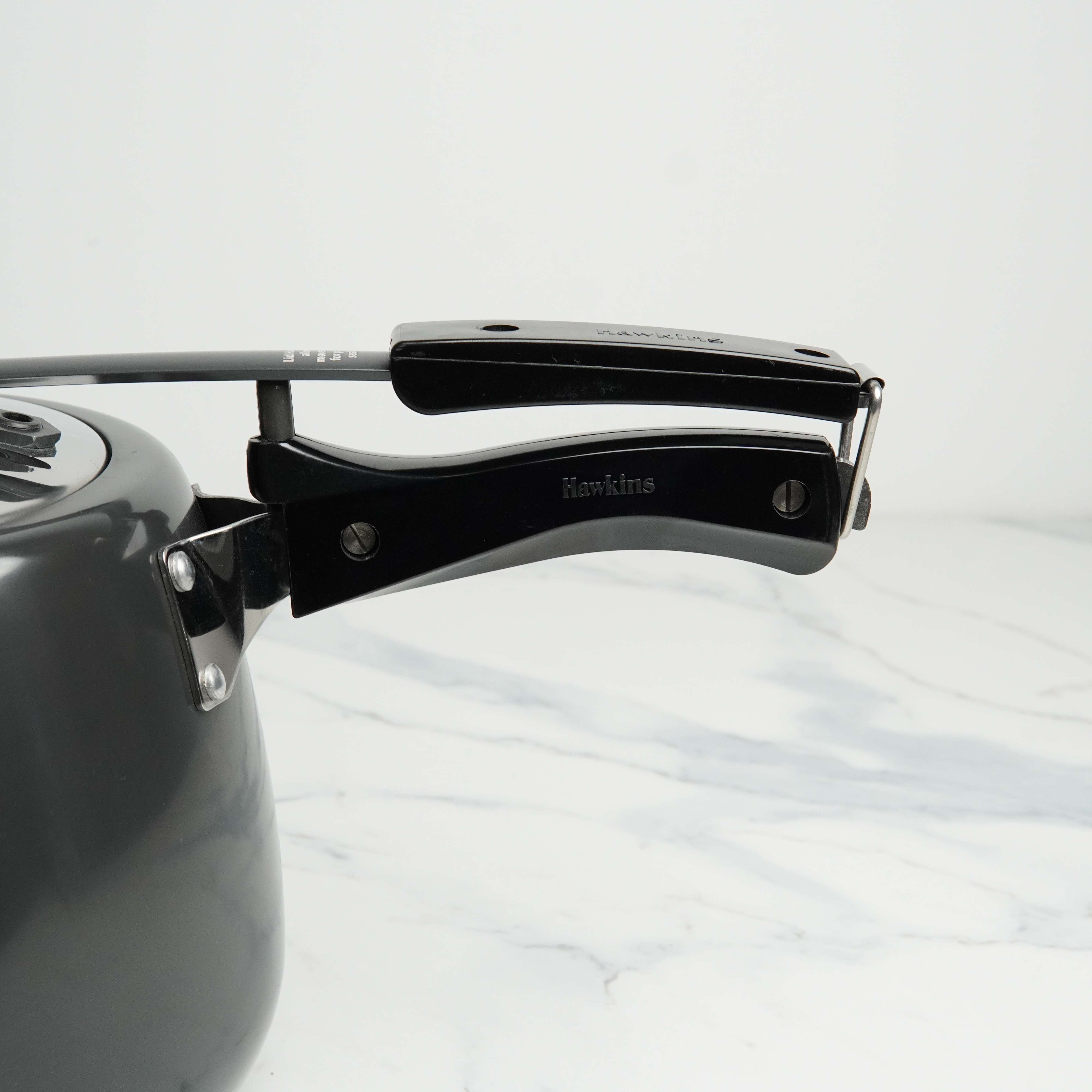 Hawkins Contura Hard Anodized Pressure Cooker – 6.5L