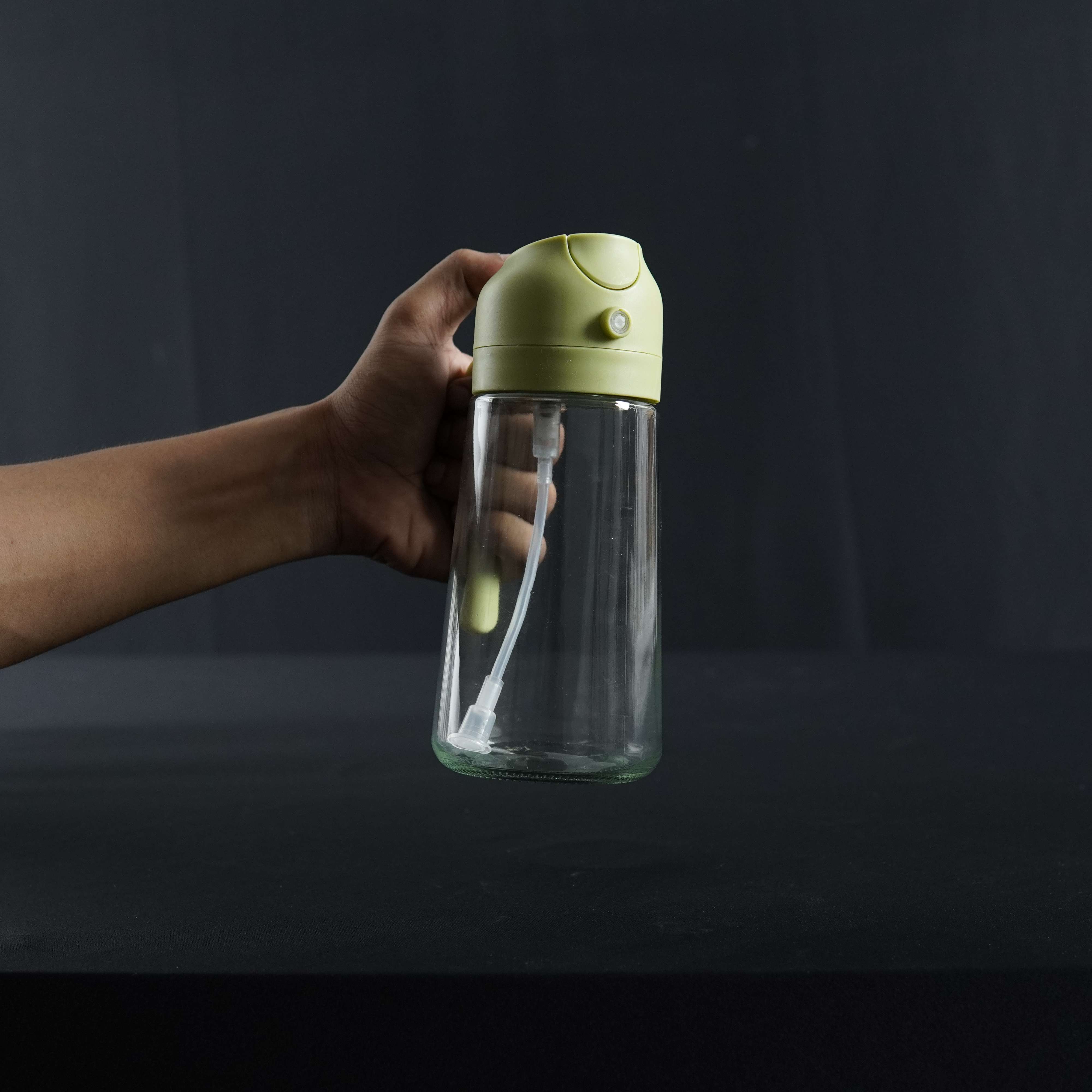 2-in-1 Sprayable & Pourable Oil Bottle – Adjustable Oil Control Dispenser