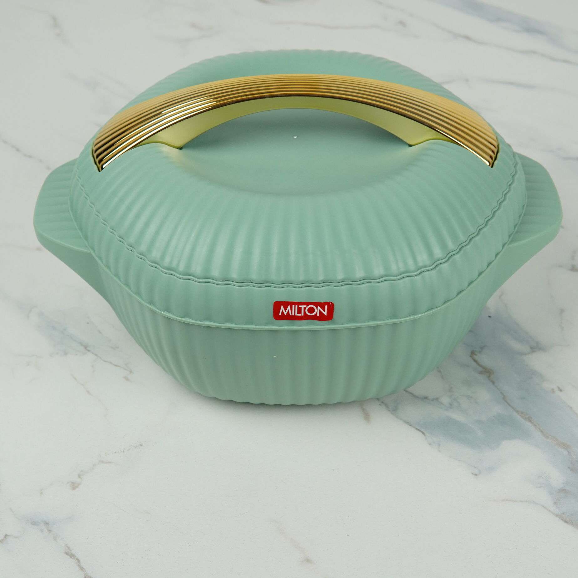 MILTON Oyster 2500 Designer Insulated Casserole - 2.5L Hot Pot with Wooden Handle (Mint Green) - 50 Years Special Edition
