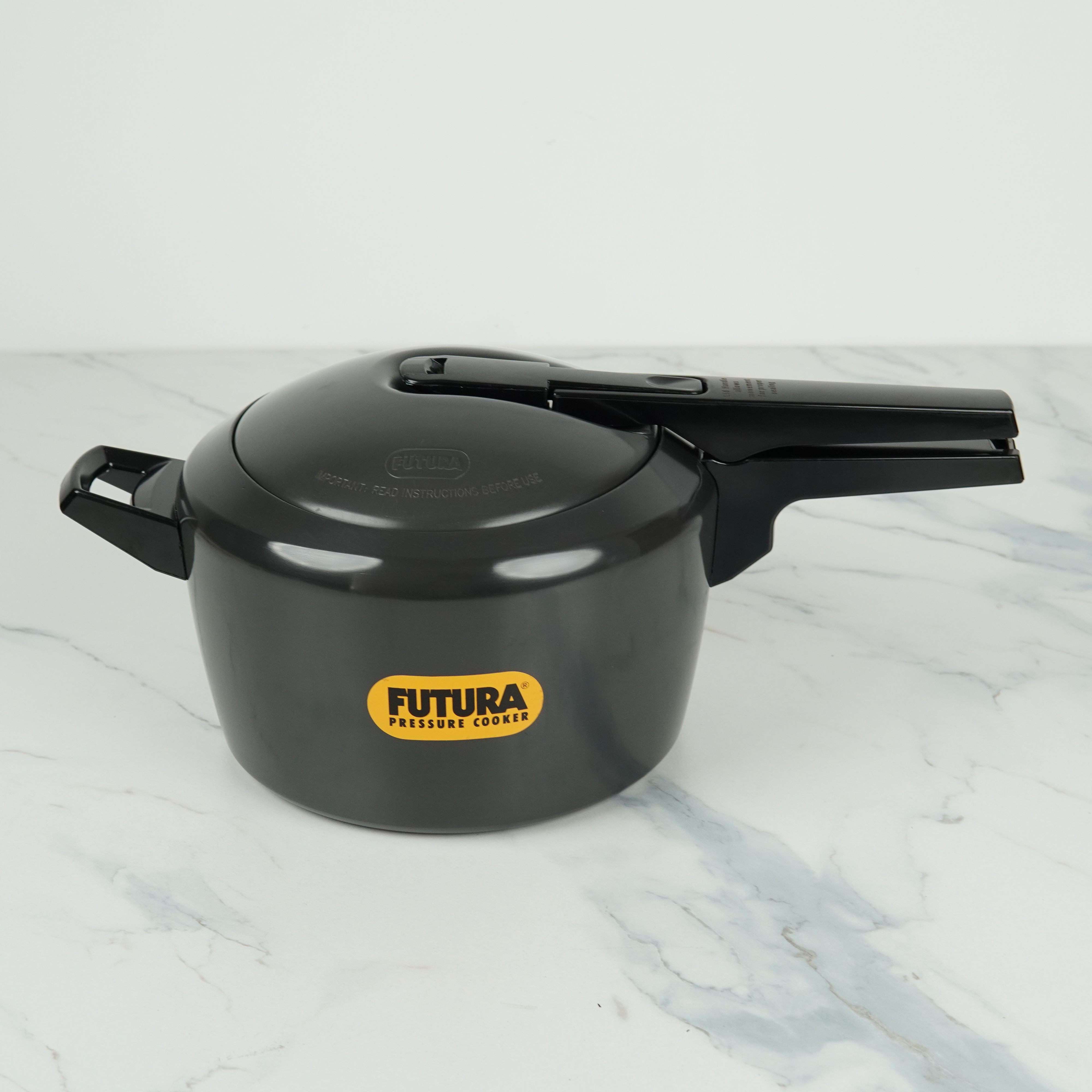 Hawkins Futura Premium Hard Anodized Pressure Cooker 5L